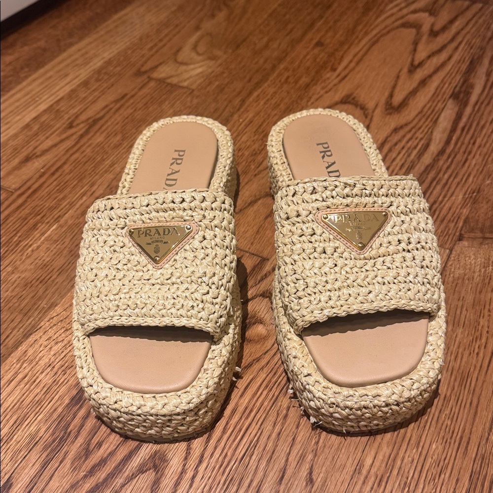 Prada rattan slides, Size 37. Good used condition